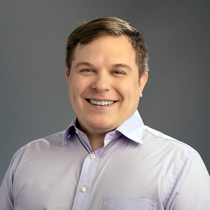 Eric Nadolny headshot