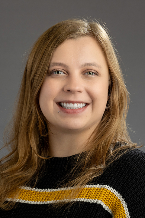Alyssa Enny headshot