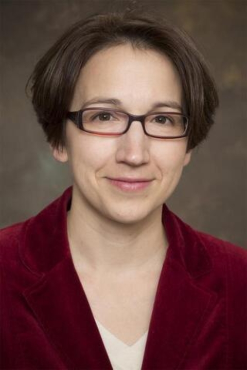 Aniko Bezur